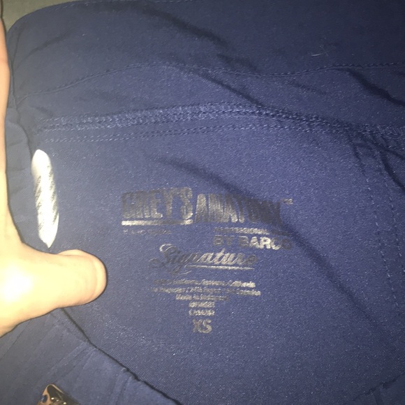 Navy blue greys anatomy scrub set xs - Picture 9 of 9